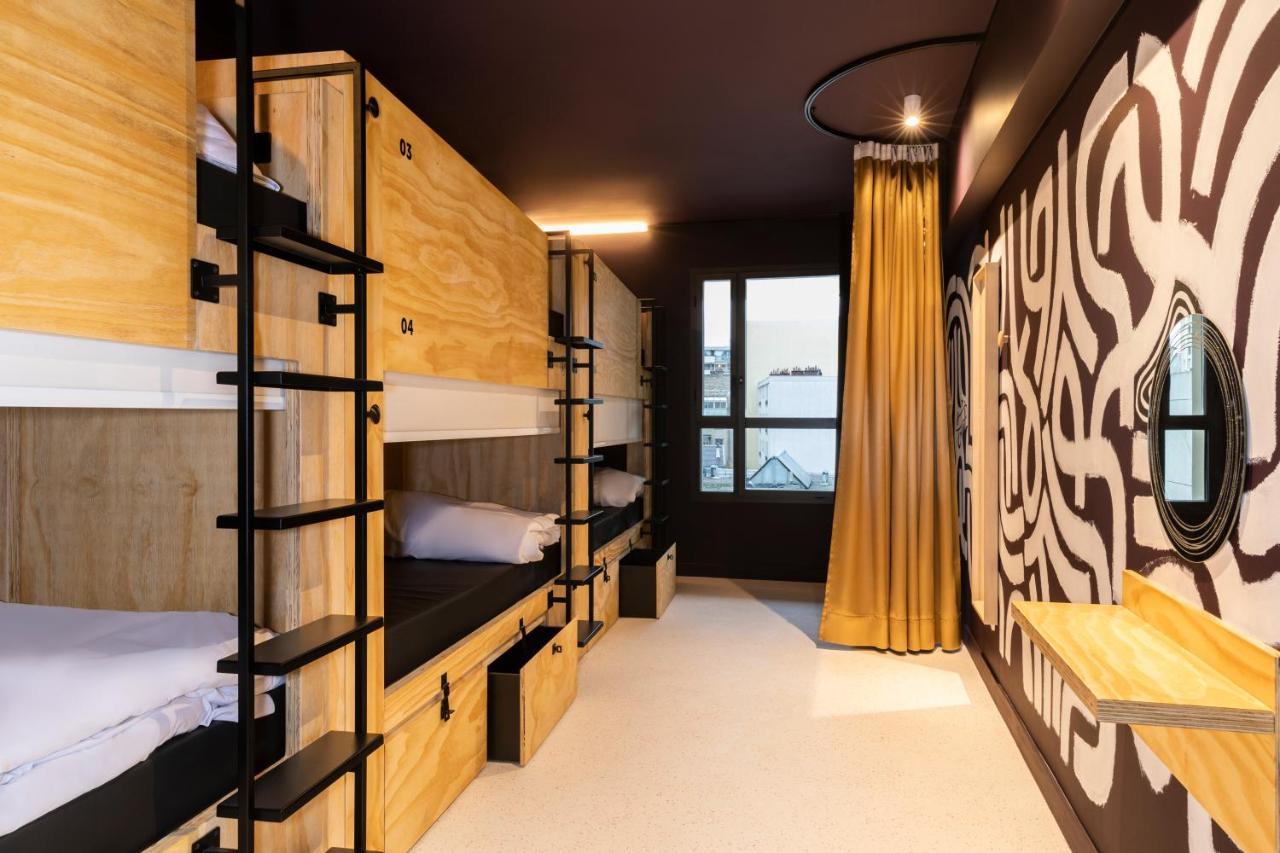 Private Bedroom 6 females comfort
